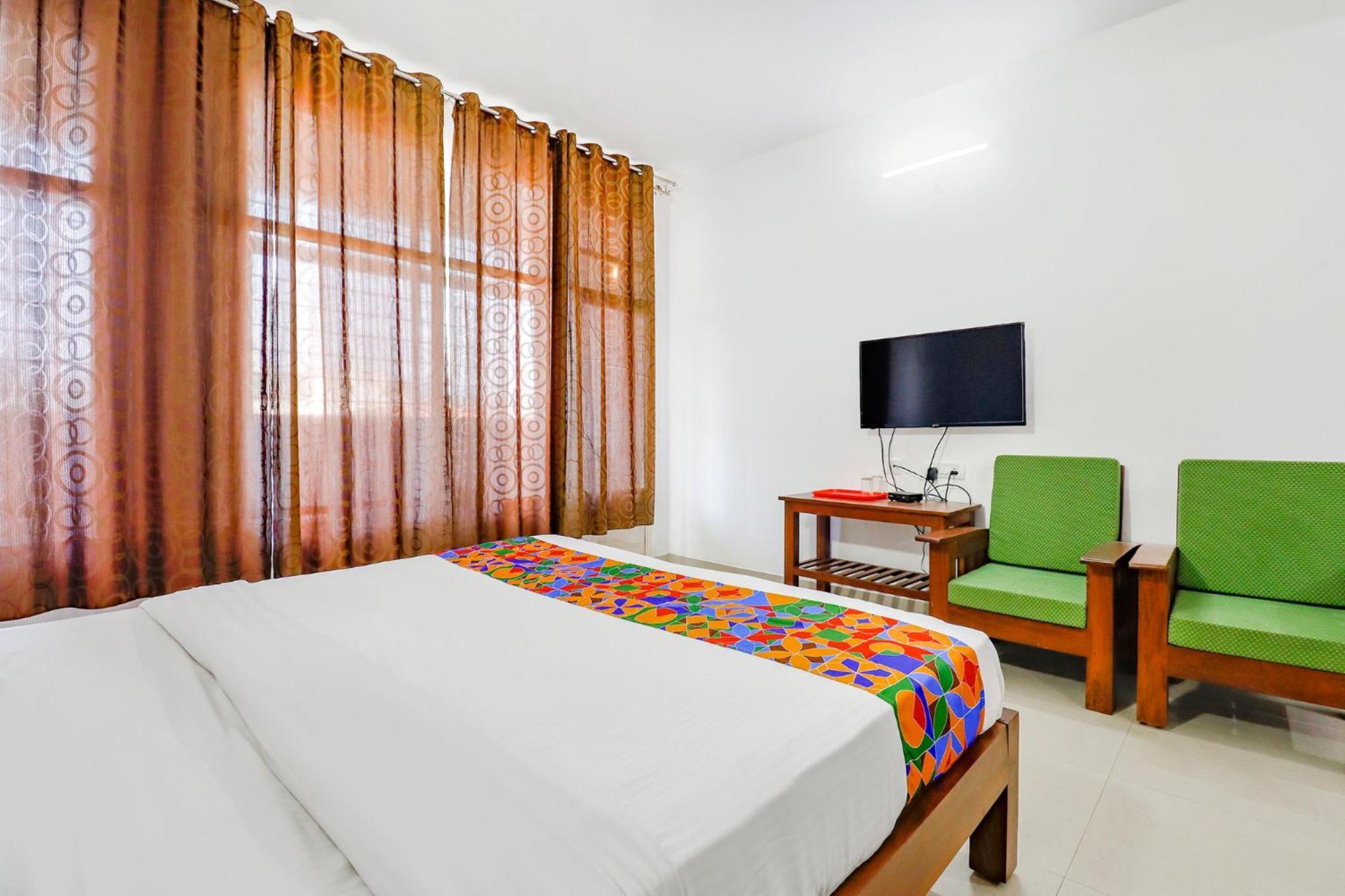Fabhotel Raj Residency - 1Km From Madikeri Fort Exteriör bild