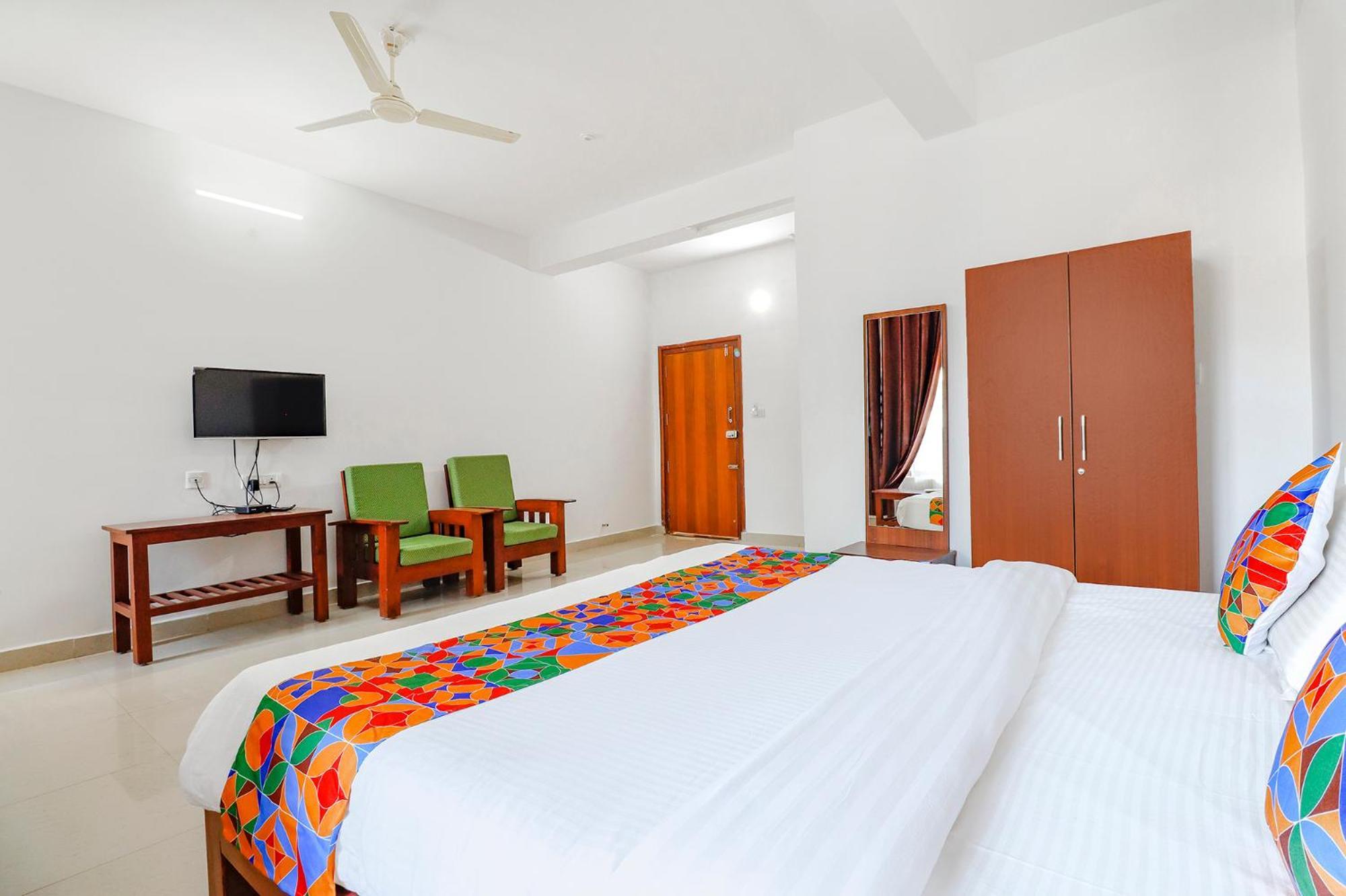 Fabhotel Raj Residency - 1Km From Madikeri Fort Exteriör bild