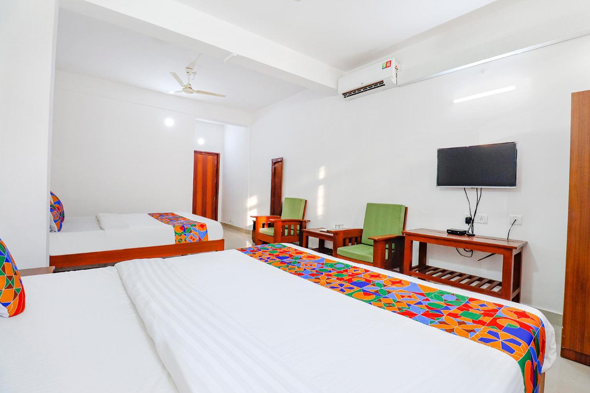 Fabhotel Raj Residency - 1Km From Madikeri Fort Exteriör bild